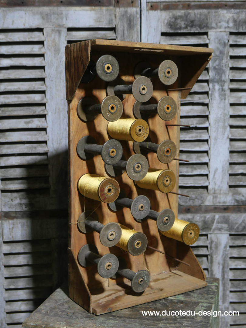 Porte-Bobine Magnétique En Bois Pour Tricot Et Crochet - Support Tournant Avec Support Téléphone - Cadeau Pour Tricoteuse